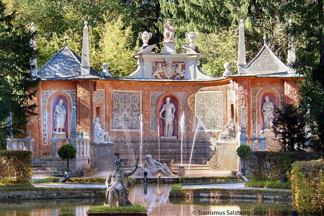 2-Hour Private Salzburg City Highlights Tour - Schloss Hellbrunn and the palace trio: Frohnburg, Leopoldskron, and Hellbrunn