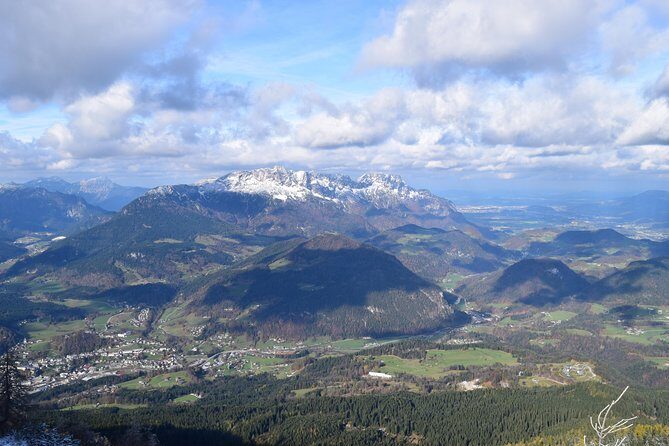 Alpine Majesty: Eagle's Nest, Salt Mine Salzburg & Berchtesgaden - Guide quality: when the story sticks (and names matter)