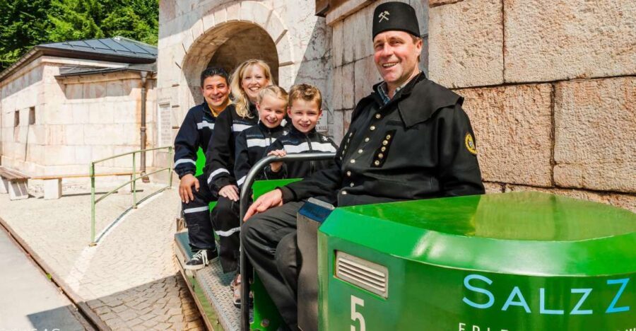 Bavarian Salt Mine Tour and Berchtesgaden - Berchtesgaden stop: Silent Night sites, apple strudel, and Christmas markets