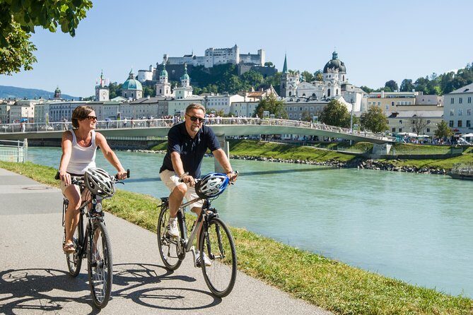 Discover Salzburg by bike: Fun and informative - Residenzplatz Market: Salzburg’s center with prince-archbishop context