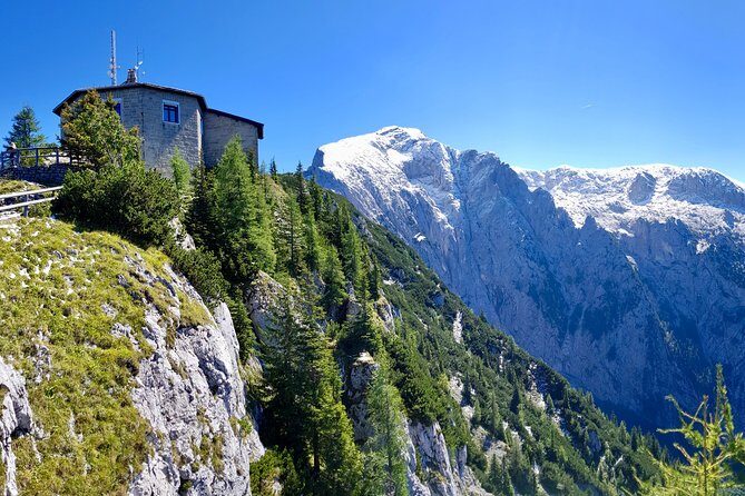 Eagle's Nest and Hallstatt Private Tour from Salzburg - Eagle’s Nest / Kehlsteinhaus: the bus, tunnel, and brass elevator ride