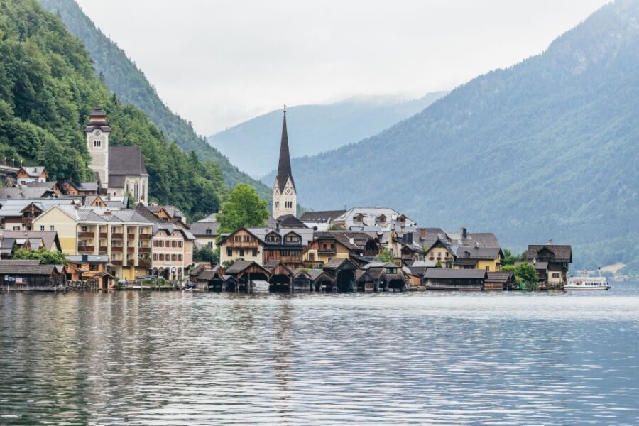From Salzburg: Half-Day Tour to Hallstatt - Why the Salzkammergut coach ride is the real warm-up