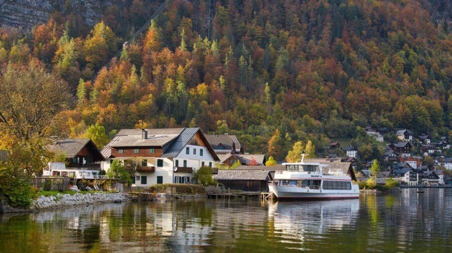 From Salzburg: Hallstatt, St.Gilgen & St. Wolfgang Day Trip - St. Wolfgang: a quick, charming lakeside stop with time to breathe