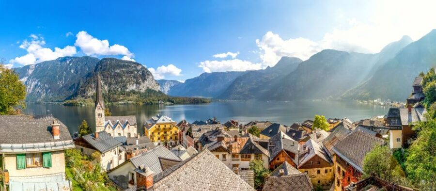 From Salzburg: Private Tour of Hallstatt - The Lake District drive: Fuschlsee to Wolfgangsee in one smooth arc