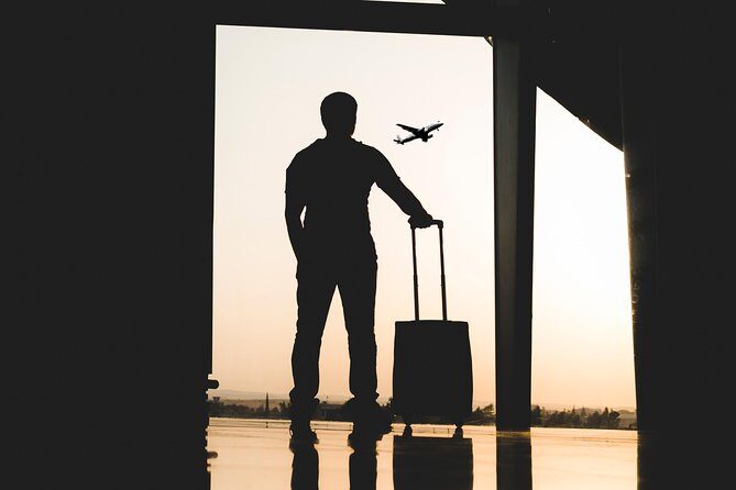 From Salzburg to Munich Airport- Private Transfer - punctual & friendly Driver - Inside the Ride: Comfort, Water, and a Driver Who Can Read the Room