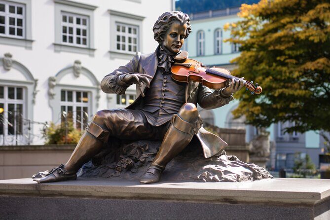 Musical Salzburg: Follow the Trail of the Beloved Movie - Group size, walking pace, and why this guide style matters
