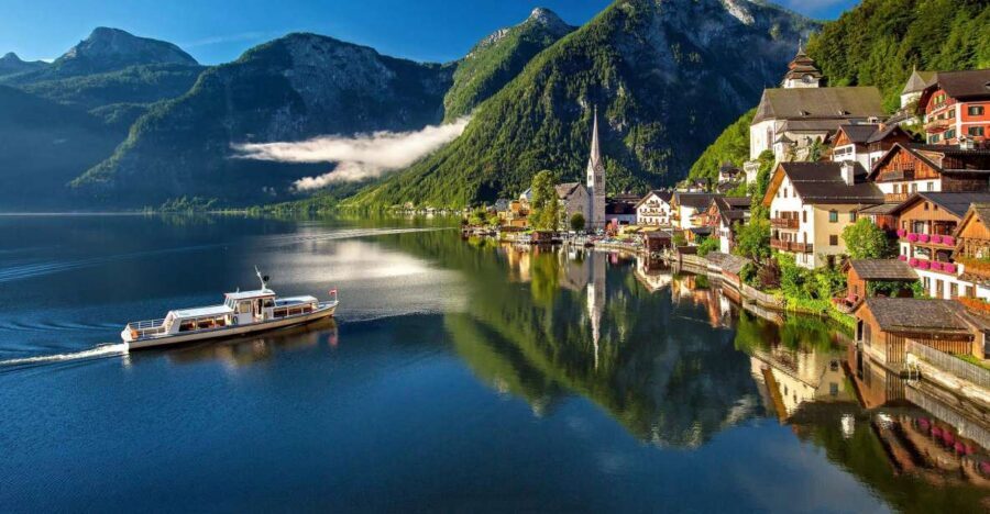 Private Hallstatt Full-Day Tour - Luxury Pickup and the 8-Hour Rhythm of the Salzkammergut