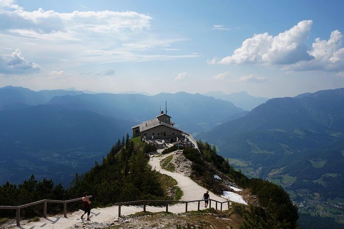 Private Tour: Eagle's Nest and Bavarian Alps Tour from Salzburg - Berchtesgaden Stop: Time for Lunch and Mountain Air