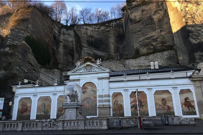 Private Tour The hills are alive: a tour to locations of the Sound of music film - Door-to-door transport: why it matters in Salzburg hills