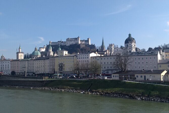 Private walking tour through the old town of Salzburg - Residenzplatz and Mozartplatz: fountains, palaces, and photo-worthy scale