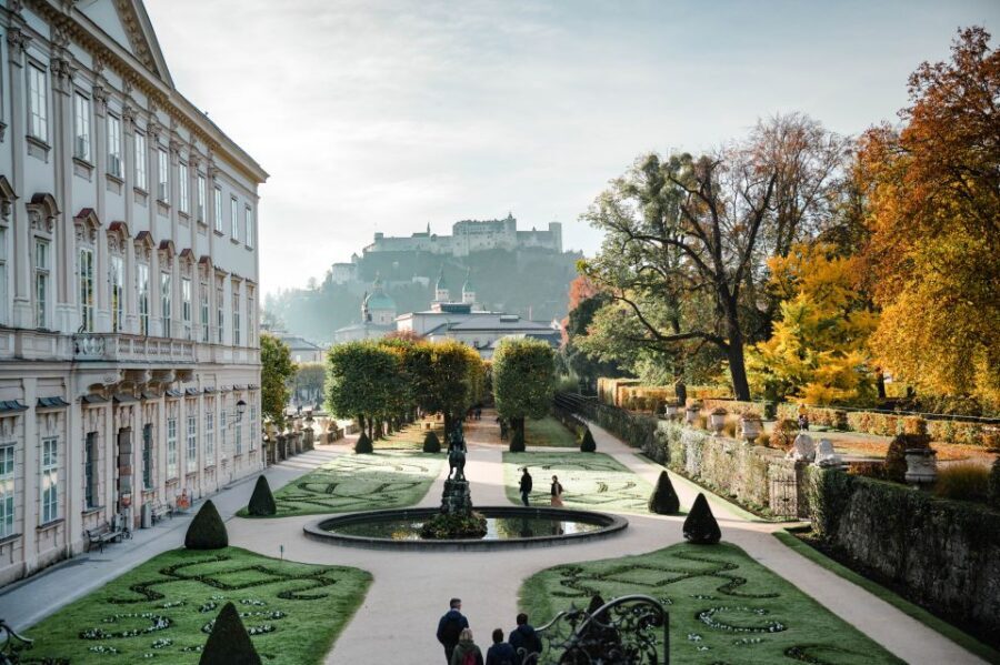 Salzburg: 2-Hour Guided Walking Tour with a Photographer - Photography With a Pro: Edited HI-RES Photos in 24 Hours