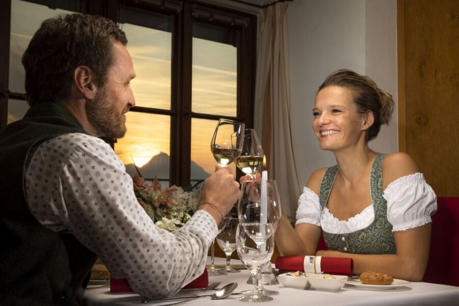 Salzburg: Best of Mozart Fortress Concert and Dinner - Key things to know before you go