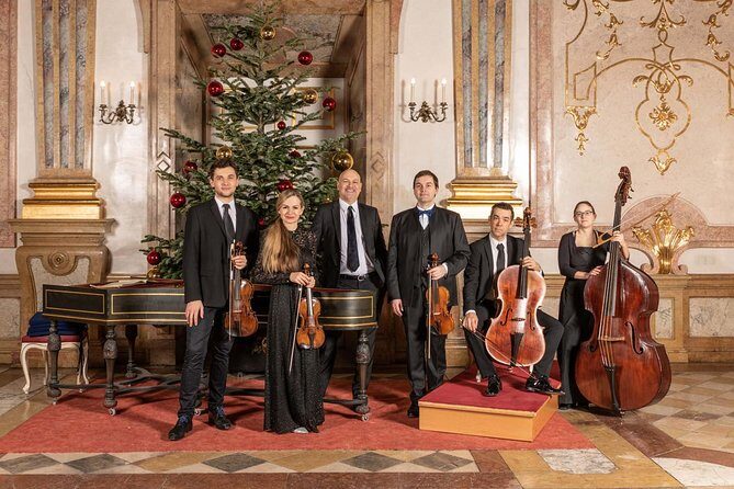 Salzburg: Christmas Concert at Mirabell Palace - Period instruments and the ensembles: why it may sound different (in a good way)