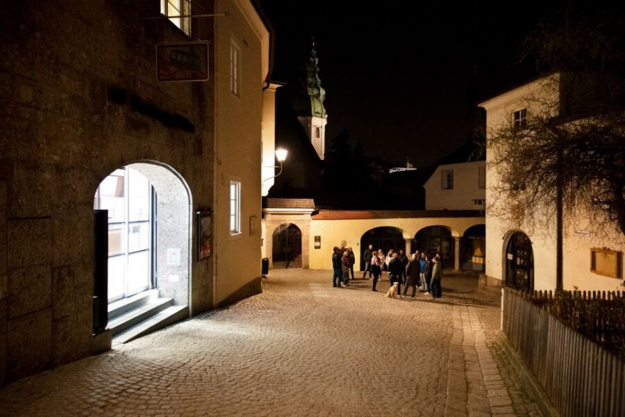 Salzburg: Dark History Tour - Walking tour realities in Salzburg’s old town