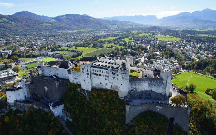 Salzburg: Hohensalzburg Fortress Admission Ticket - Medieval offense and defense: interactive models that explain the fortress mindset