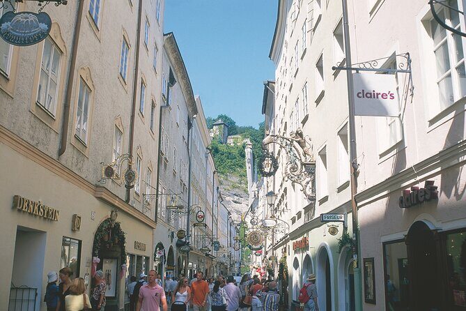 Salzburg Hop-On Hop-Off Bus Tour - Comfort and bus setup: air-conditioning, open decks, and seat height