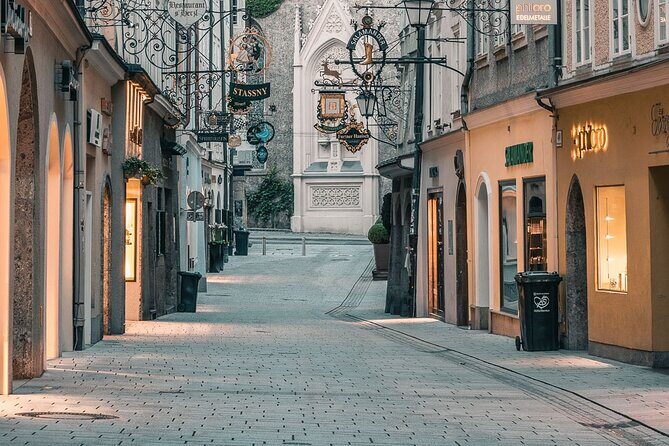 Salzburg Oldtown: Sightseeing Walking Tour with Licensed Local Guide - Should You Book This Salzburg Old Town Walking Tour?