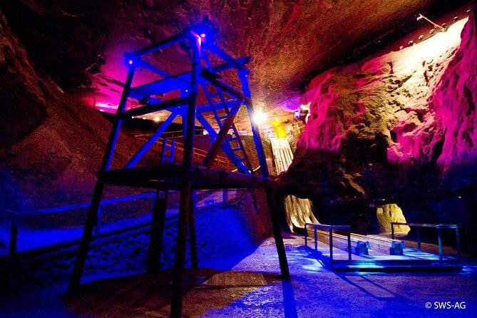 Salzburg Super Saver: Original Sound of Music and Salt Mines Day Trip - Mondsee Wedding Chapel: When the Movie Moment Becomes a Real Building