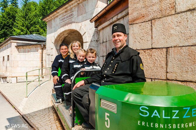 Salzburg Super Saver: Original Sound of Music and Salt Mines Day Trip - The Coach Ride and Scenic Stops: Where the Views Fit In