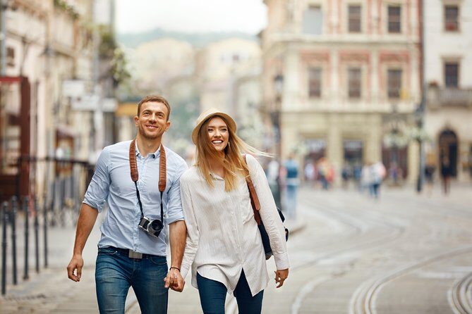 Salzburg to Vienna, Private Transfer, 2h of Sightseeing, Local Driver, English - How a private transfer turns travel time into sightseeing time