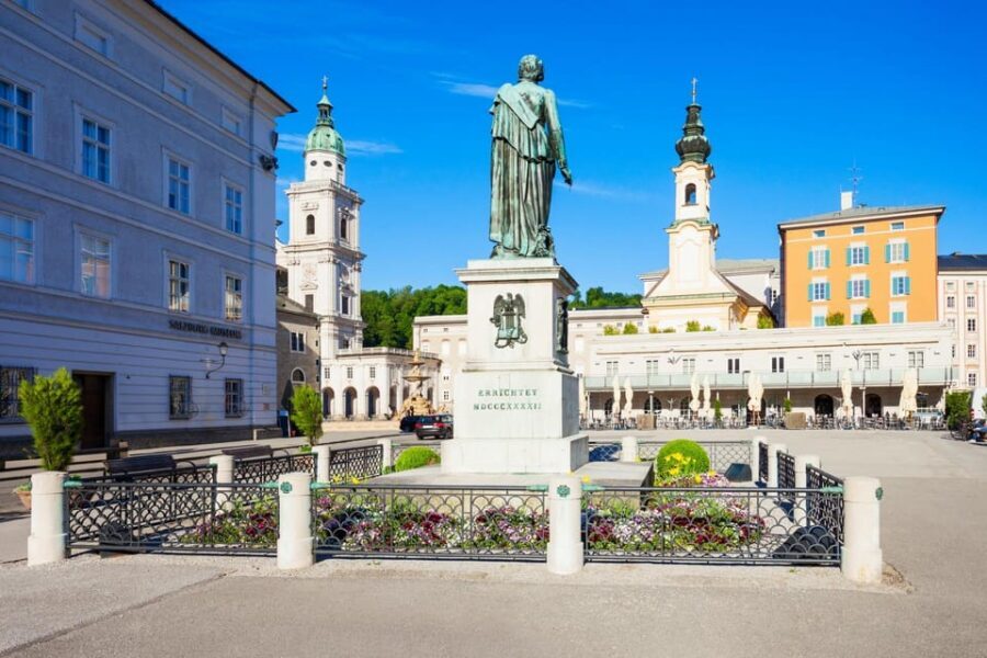 Salzburg Tour: Mirabell Gardens, Sound of Music, Mozart - Kapitelplatz and the fortress hill: why Hohensalzburg matters