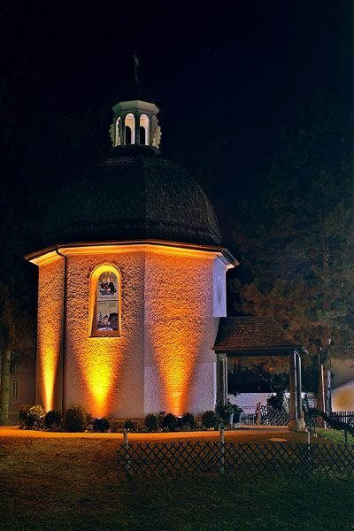 Silent Night Oberndorf Christmas Eve Tour from Salzburg - The Salzach Walk Through Snowy Foothills