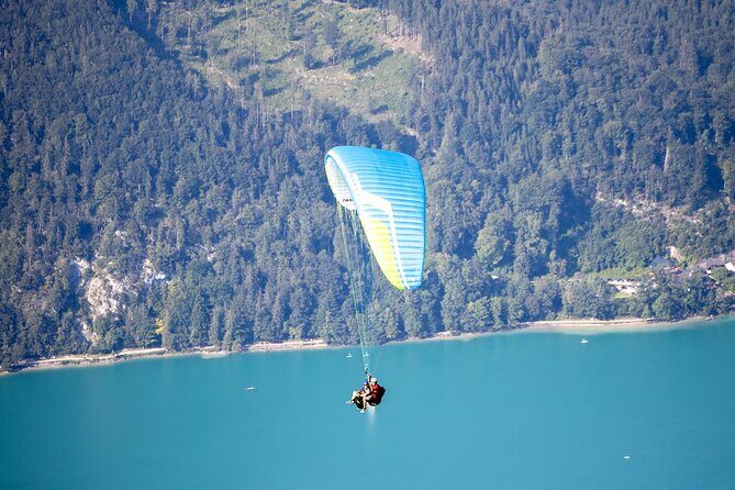 Tandem Paragliding St. Gilgen - Wolfgangsee - From St. Gilgen to Zwölferhorn: where the trip really starts