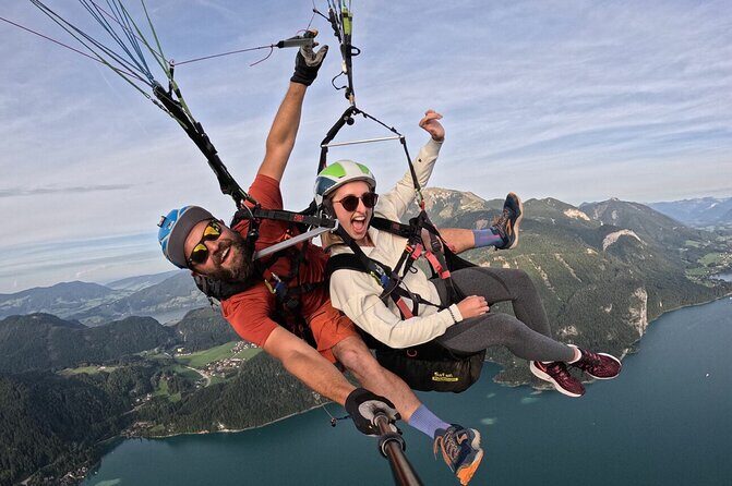 Tandem Paragliding St. Gilgen - Wolfgangsee - What the flight feels like once you’re in the air