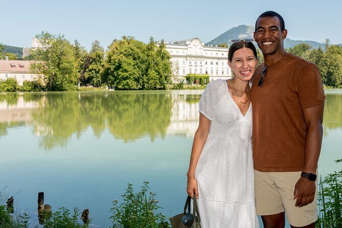 The Original Sound of Music Tour in Salzburg - Lake Leopoldskron photo stop: the boat-scene viewpoint